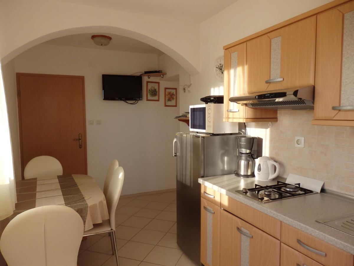 Apartments With A Parking Space Rabac, Labin - 13151 Exterior photo